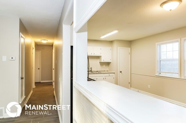 Photo - 2570 Hillcrest Dr