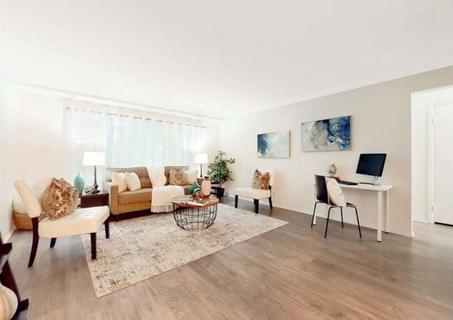 Building Photo - 2316 Lakeshore Ave Unit 10 Rental