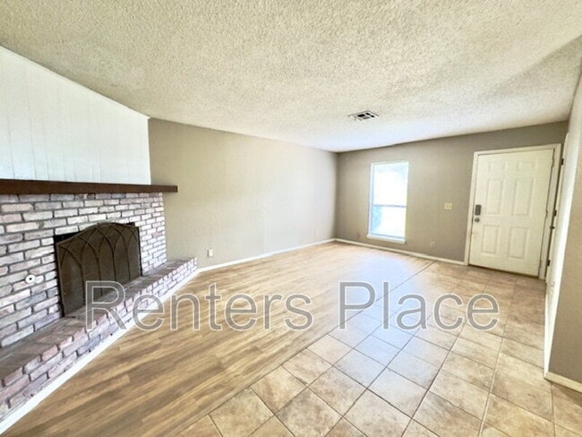 Photo - 4809 S Gum Ave