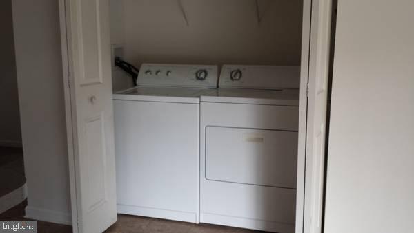 Photo - 212 Northdown Dr