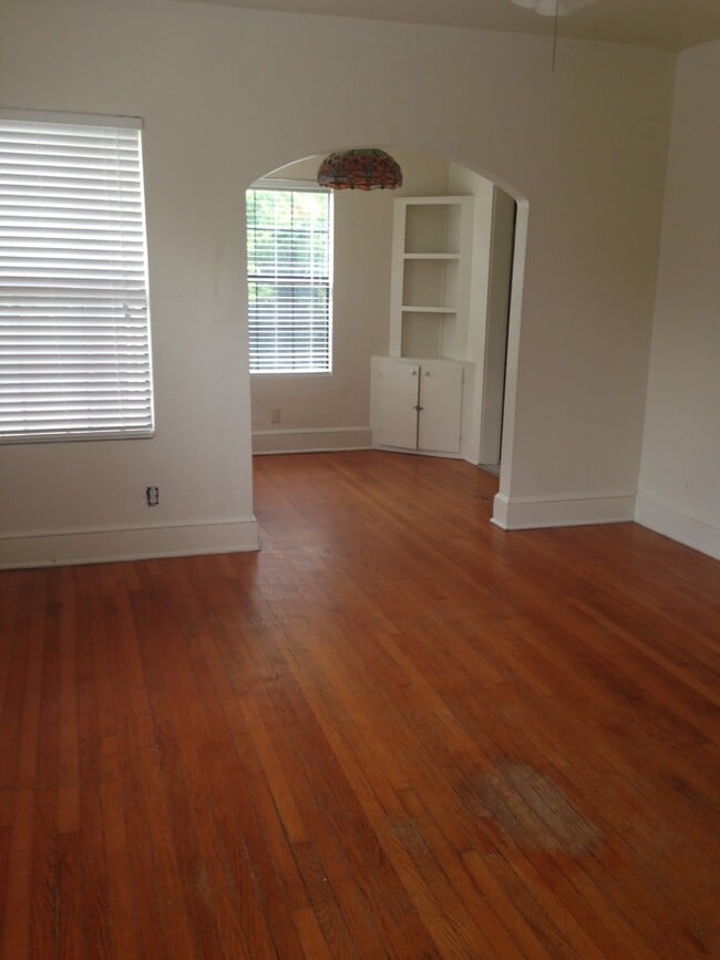Photo - 1 bedroom 1 bath downtown location