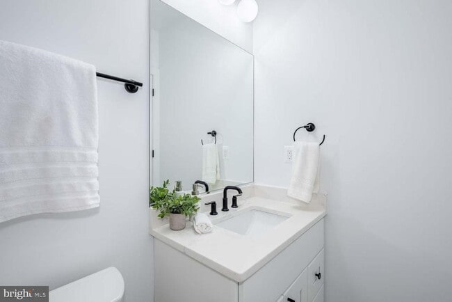 Photo - 2601 30th St NE Unidad 2