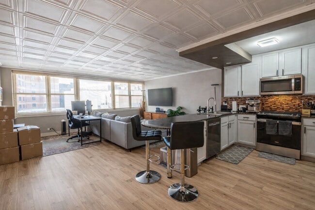 Photo - 2300 N Commonwealth Ave Unit 5H