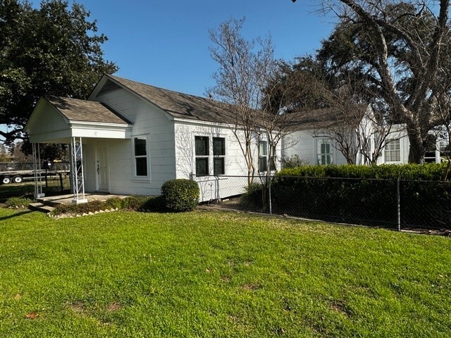 Photo - 14742 Hempstead Rd