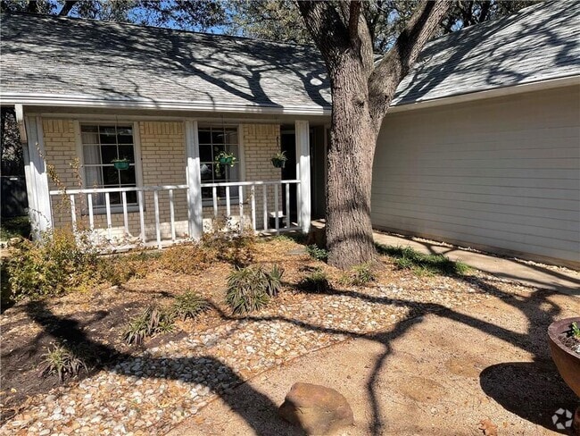 Building Photo - 4506 Pelham Dr Rental