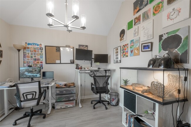 Photo - 106 Rudder Wy