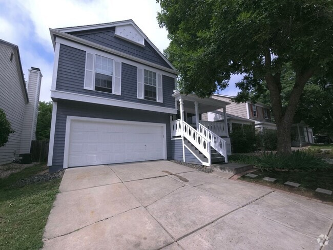 Building Photo - Spacious Tri-Level Home in Lafayette