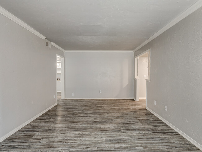 Esplanade by the Lake - Living Room - Esplanade By The Lake Apartments