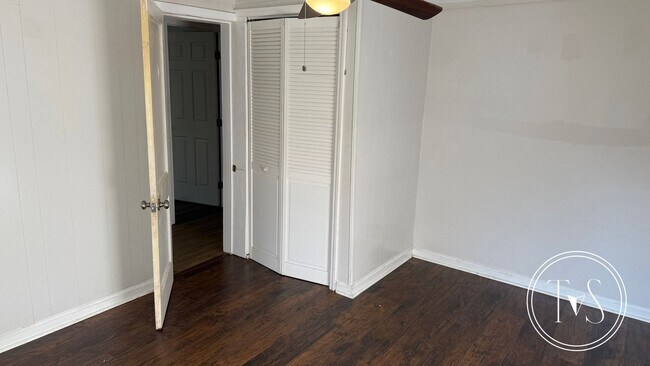 Photo - 710 Fruit St