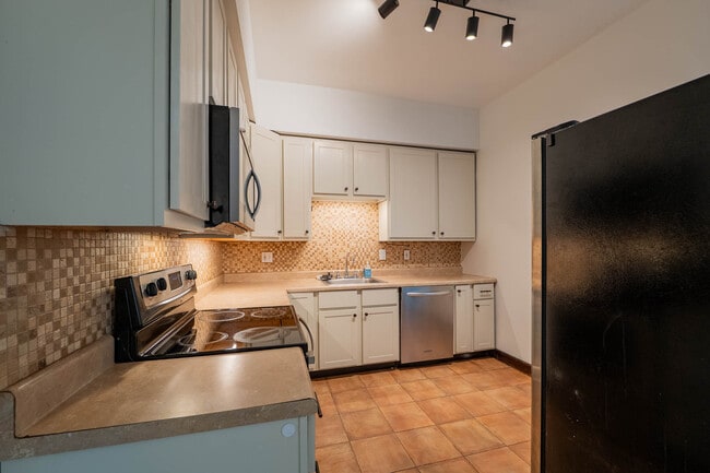 Photo - 3972 Russell Blvd Unit 3972 Russell