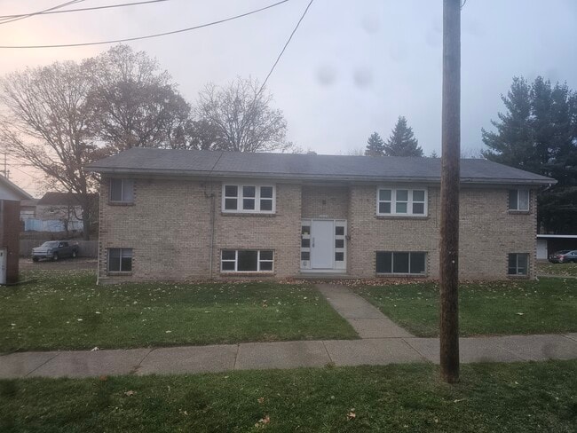 Photo - 2525 McKee Ave SW Apartments Unit 2