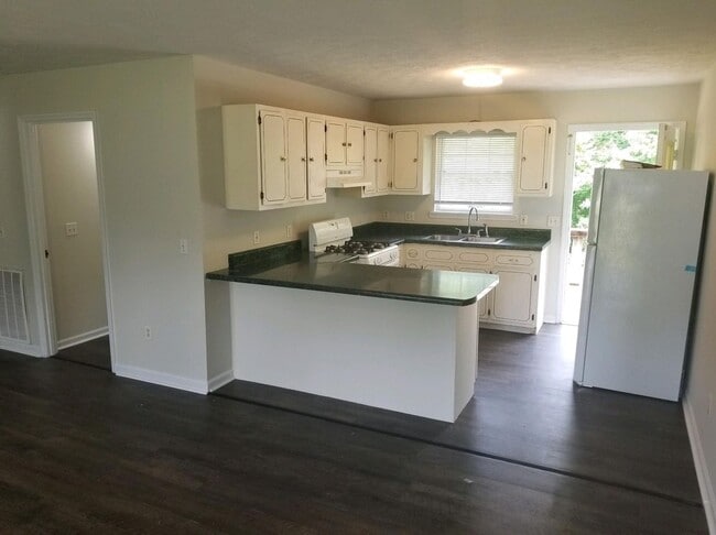 Building Photo - 151 Spirit Cir Unit 151 Spirit Cir