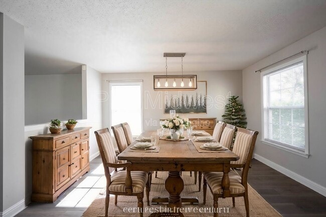 Photo - 859 Runnymede Dr