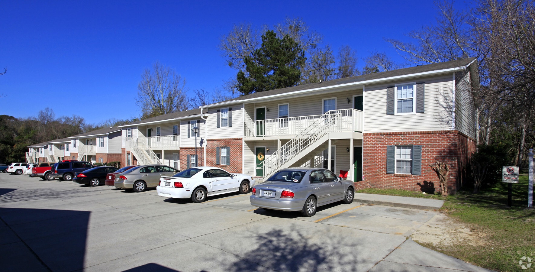 Sta Brook Apartments - Sta Brook Apartments