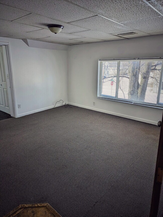 301 Elm St Condo For Rent in Bay City, MI