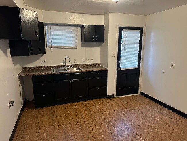 Building Photo - East Midlothian Duplexes