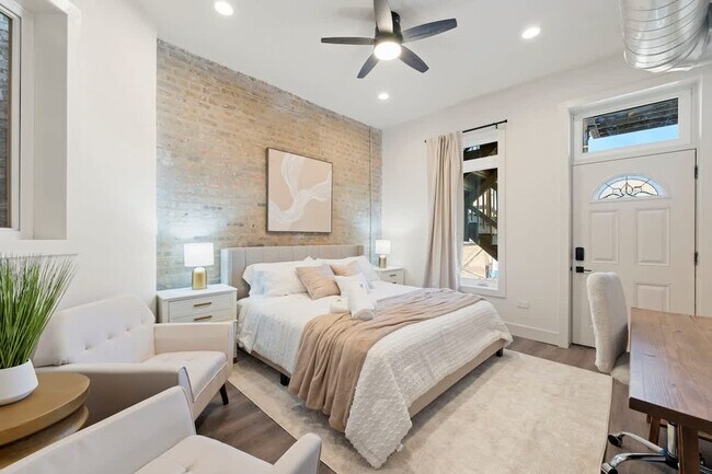 Photo - 1543 N Claremont Ave Unidad ID1244945P