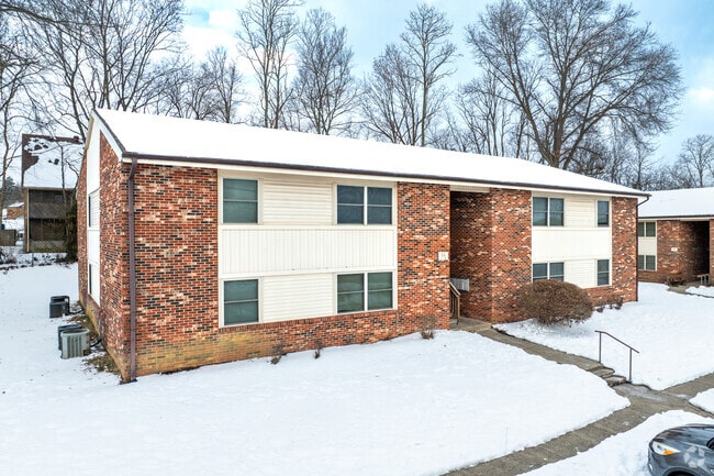 Woodside Park Apartments - Income Based