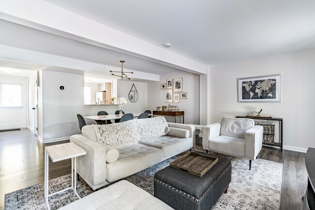 Photo - 1708 Ithaca Ln