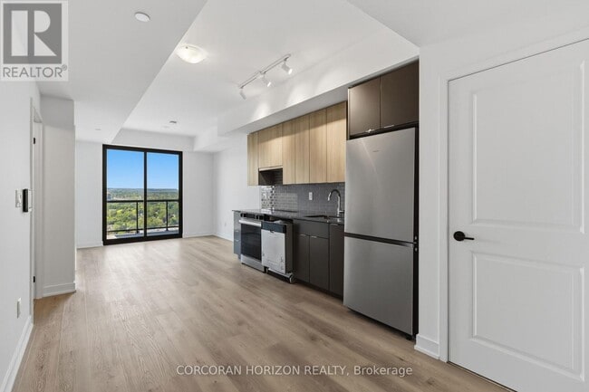 Photo - 2075 Lakeshore Rd. Unit 2607