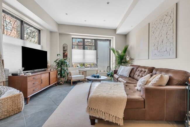 Photo - 1166 Washington St Unidad 201 Rental