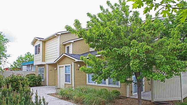 Building Photo - Garverdale Unit 102 Rental