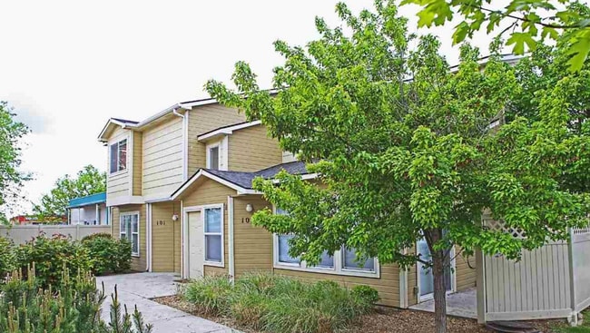 Building Photo - Garverdale Unit 102 Rental