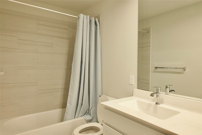 Building Photo - 3207 Tilley Dr