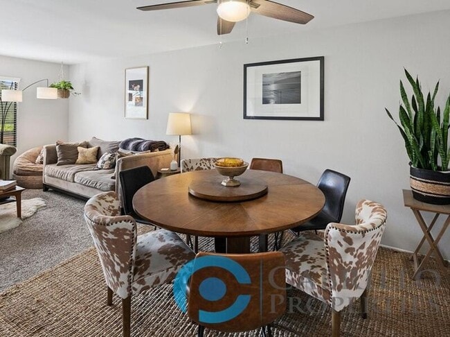 Photo - 3431 Fairlomas Rd