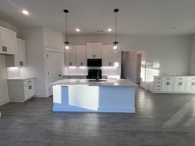 Photo - NEW 3 Bedroom In Carl Junction!