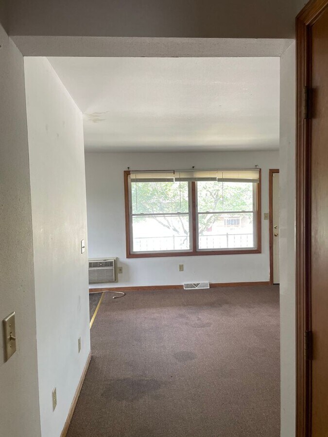 Photo - 8809 W Villard Ave Unit 4