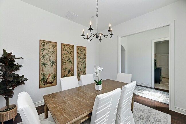 Photo - 2400 Winsted Ln