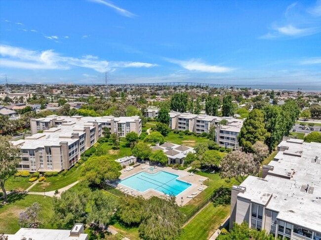 Photo - 1170 Foster City Blvd