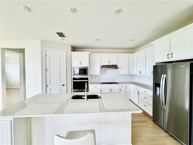 Photo - 6618 Willow View Ave