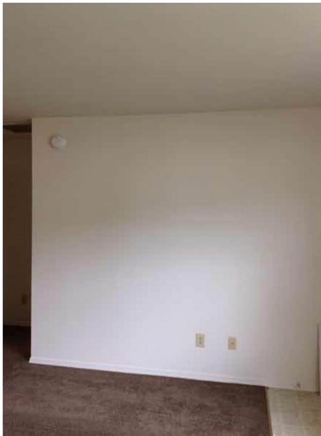 320 W 17th St