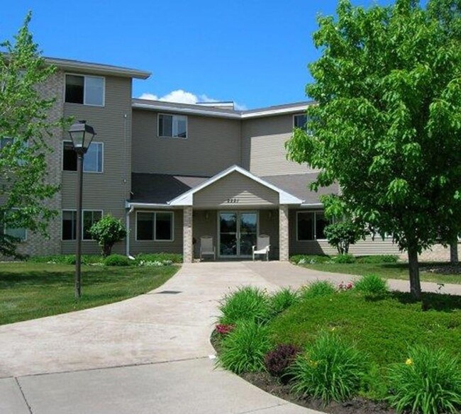 Hanley Place Apartments - Hanley Place Apartments