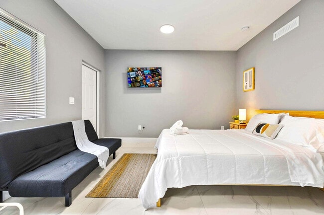 Photo - 1350 NW 28th St Unit FL1-ID1258050P