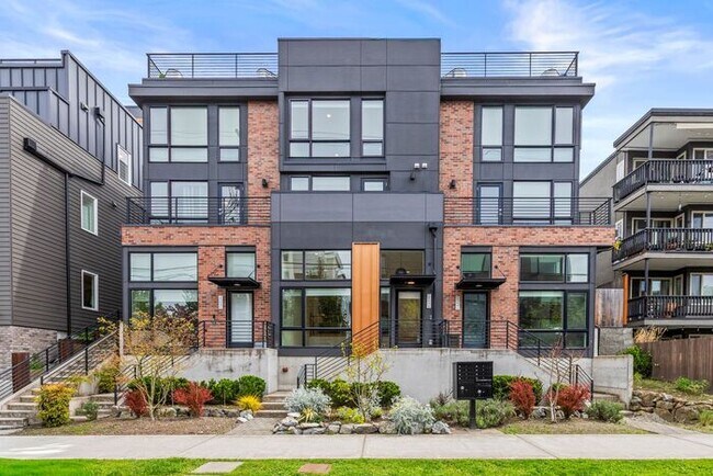 Photo - ULTRA-MODERN Townhome w/AC and Views in the Heart of Eastlake!