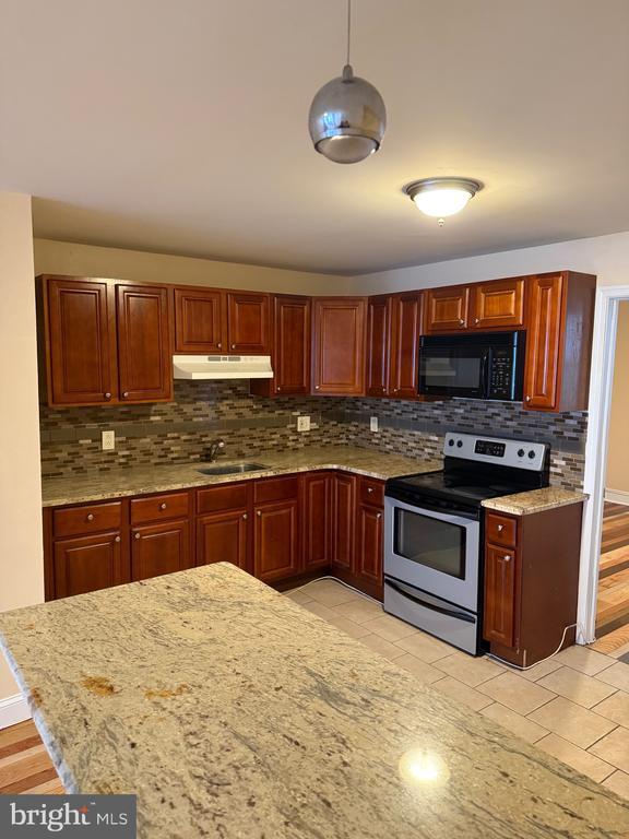 Photo - 1937 Georgian Rd Unidad 1