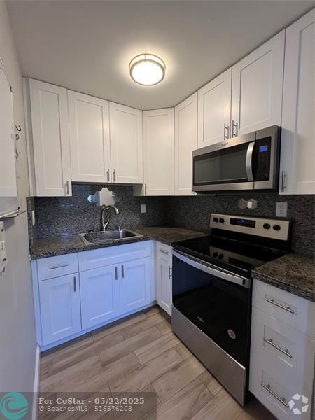 Building Photo - 2016 NE 17th Ct Unit 12 Rental