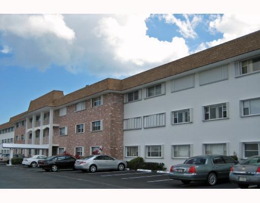 Photo - 110 Shore Ct Unit 111b