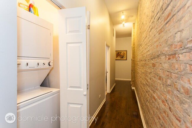 Photo - 3 bedroom in Chicago IL 60612 Unit 1