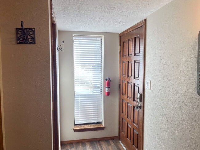 Photo - 214 Metz Dr