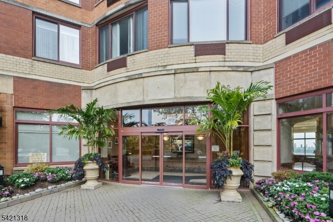 Photo - 100 Old Palisade Rd Unit 1116