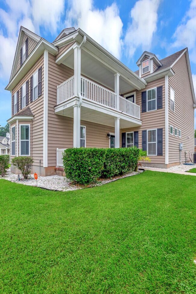 Home in desirable Liberty Hall Plantation! House Rental in Goose