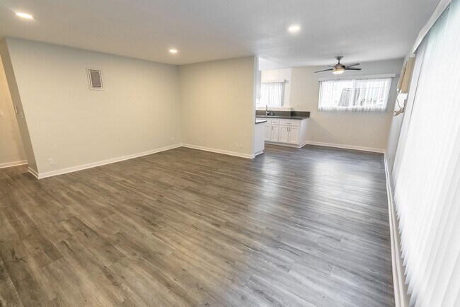 1944 Whitley Ave.