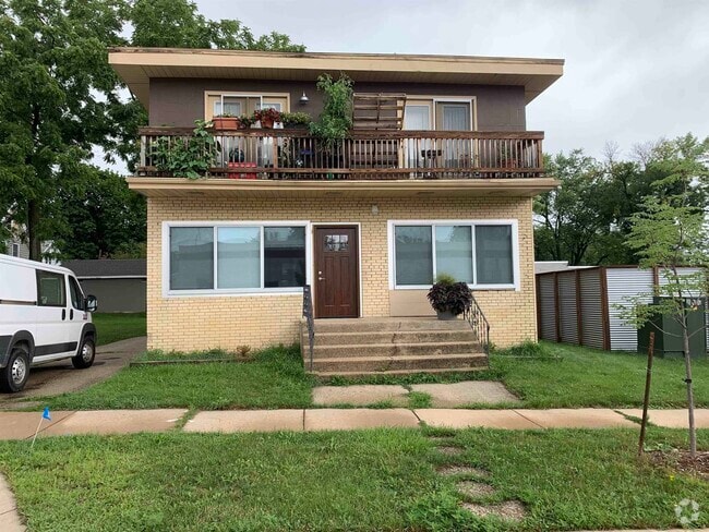 Building Photo - 1610 Gilson St Unit C Rental