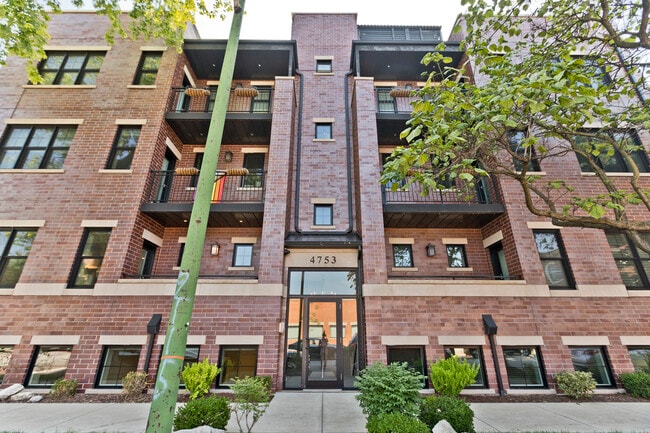 Photo - 4753 N Hamilton Ave Unit # 01N