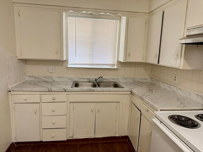 Photo - 489 S Backer Ave Unit 1