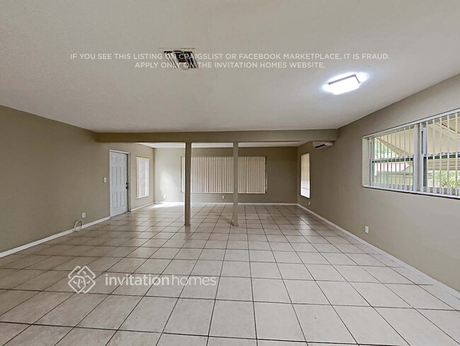 Photo - 3714 Taft St